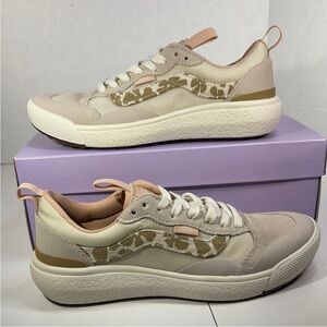Vans Women's Cream and Tan Ultrarange